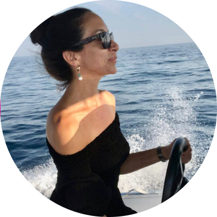 https://nautiqueclub.com/app/uploads/2025/01/jenn.png